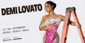 Demi Lovato se apresentando no Suhai Music Hall em São Paulo
