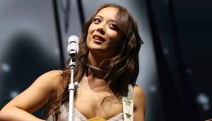 Show da cantora Laufey em São Paulo